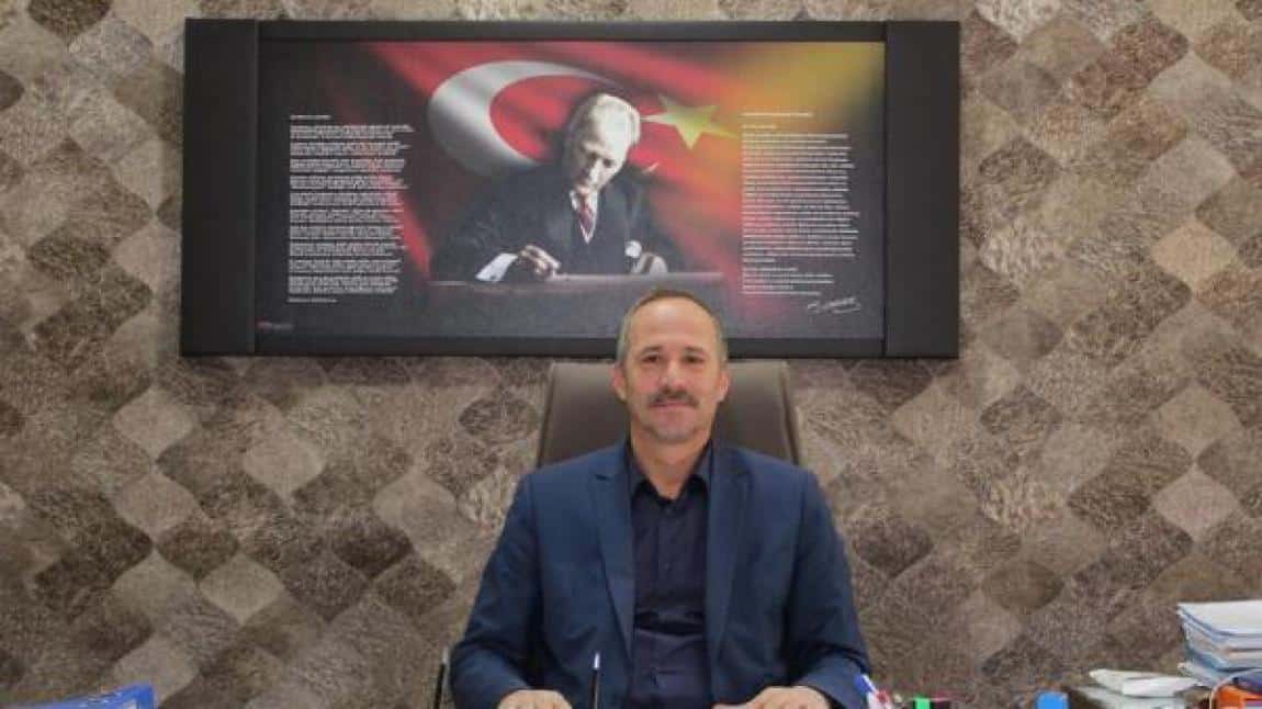 Mustafa SELÇUK - Okul Müdürü